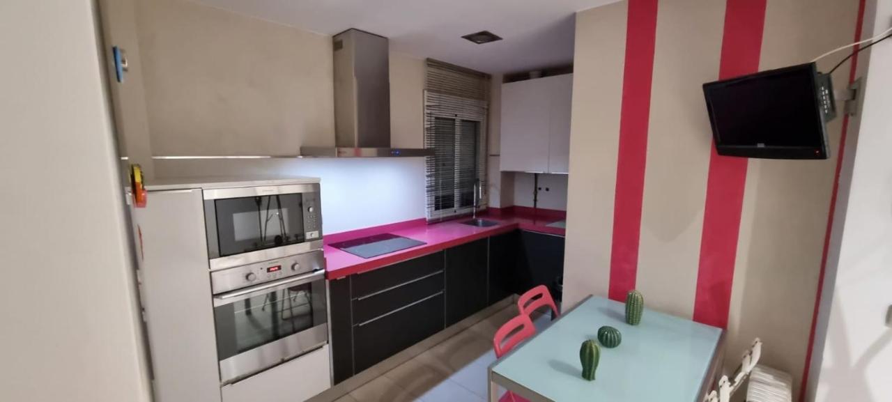 La Casita De La Puerta De Carmona Apartment Севиля Екстериор снимка