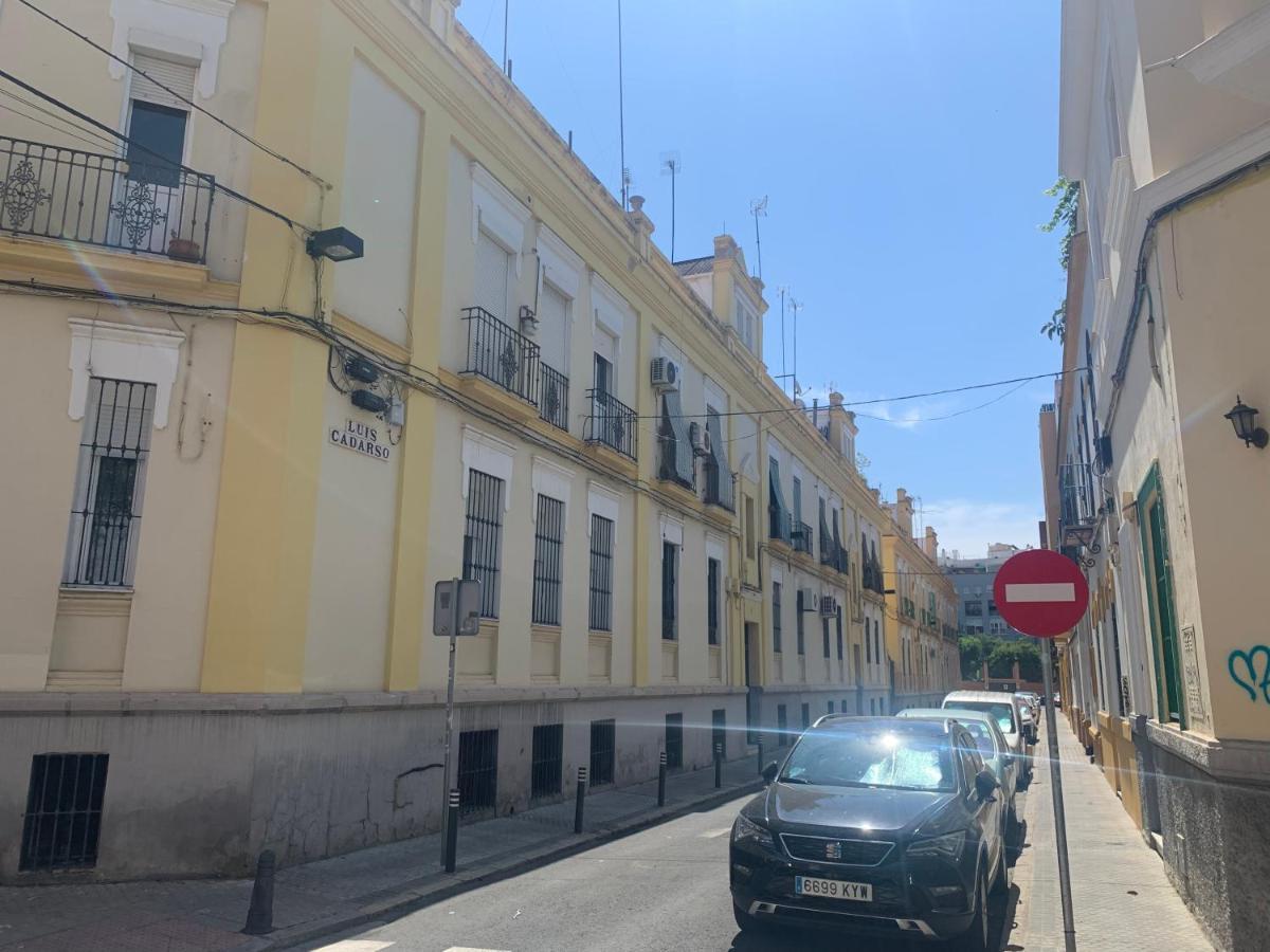 La Casita De La Puerta De Carmona Apartment Севиля Екстериор снимка